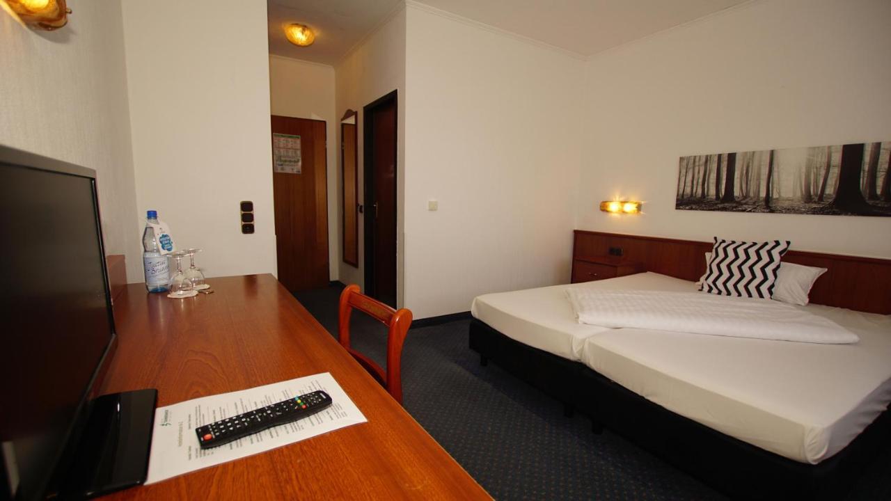 Gut-Hotel Tannenhof Хайгер Номер фото
